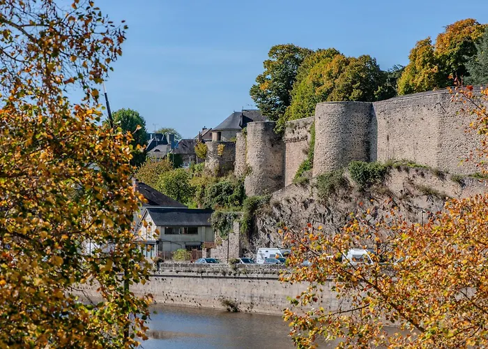 Le Cocon Du Douanier - Sejour Pro, Calme Et Cosy Mayenne